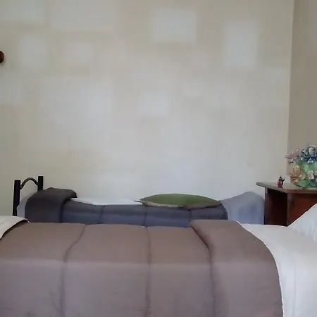 Palestro Guest House 247-2